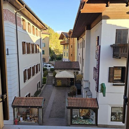 Elveshome - Alpine Stay Apartments Predazzo Kültér fotó